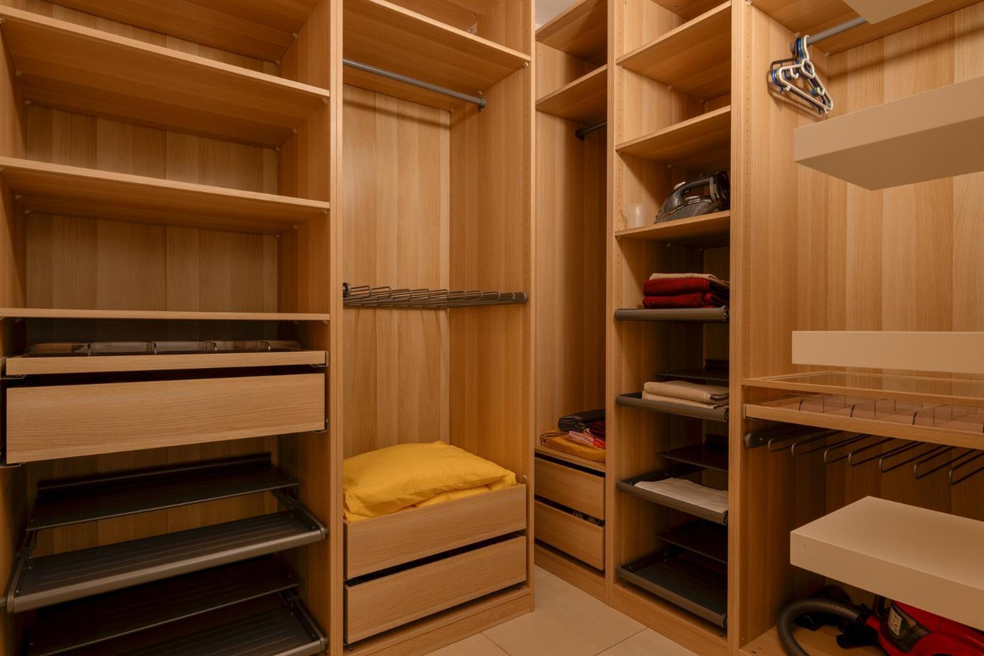 Airport Rin Nord Residence Apartment - Self Check-In Отопени Екстериор снимка